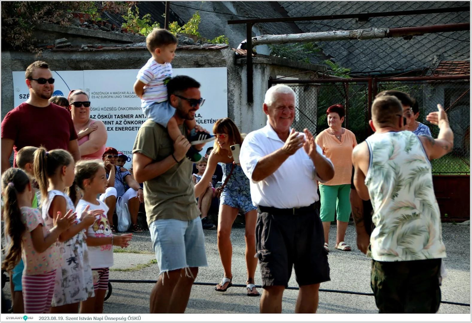 Fotók, Útirány.hu /délután, este /: