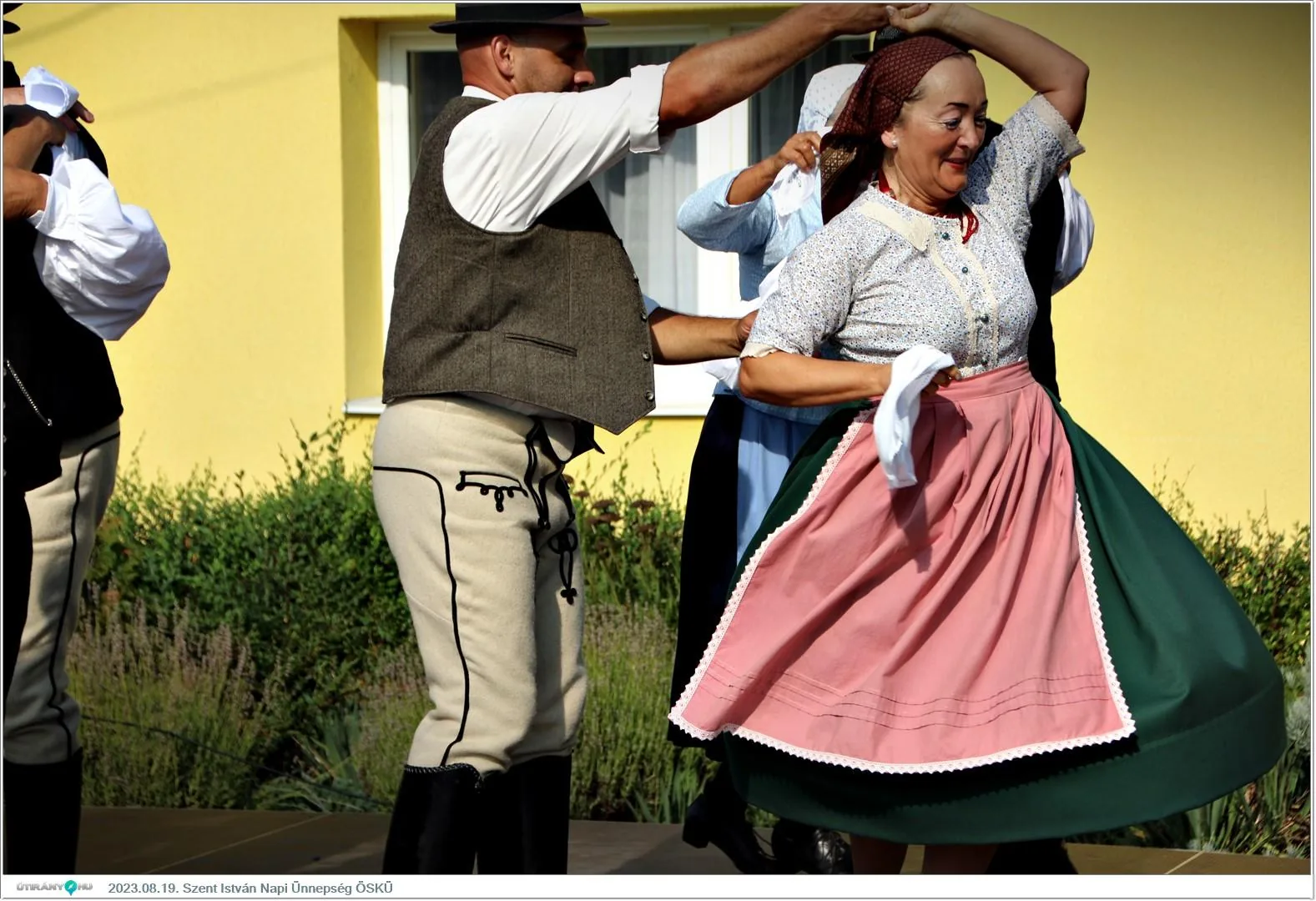 Fotók, Útirány.hu /délután, este /: