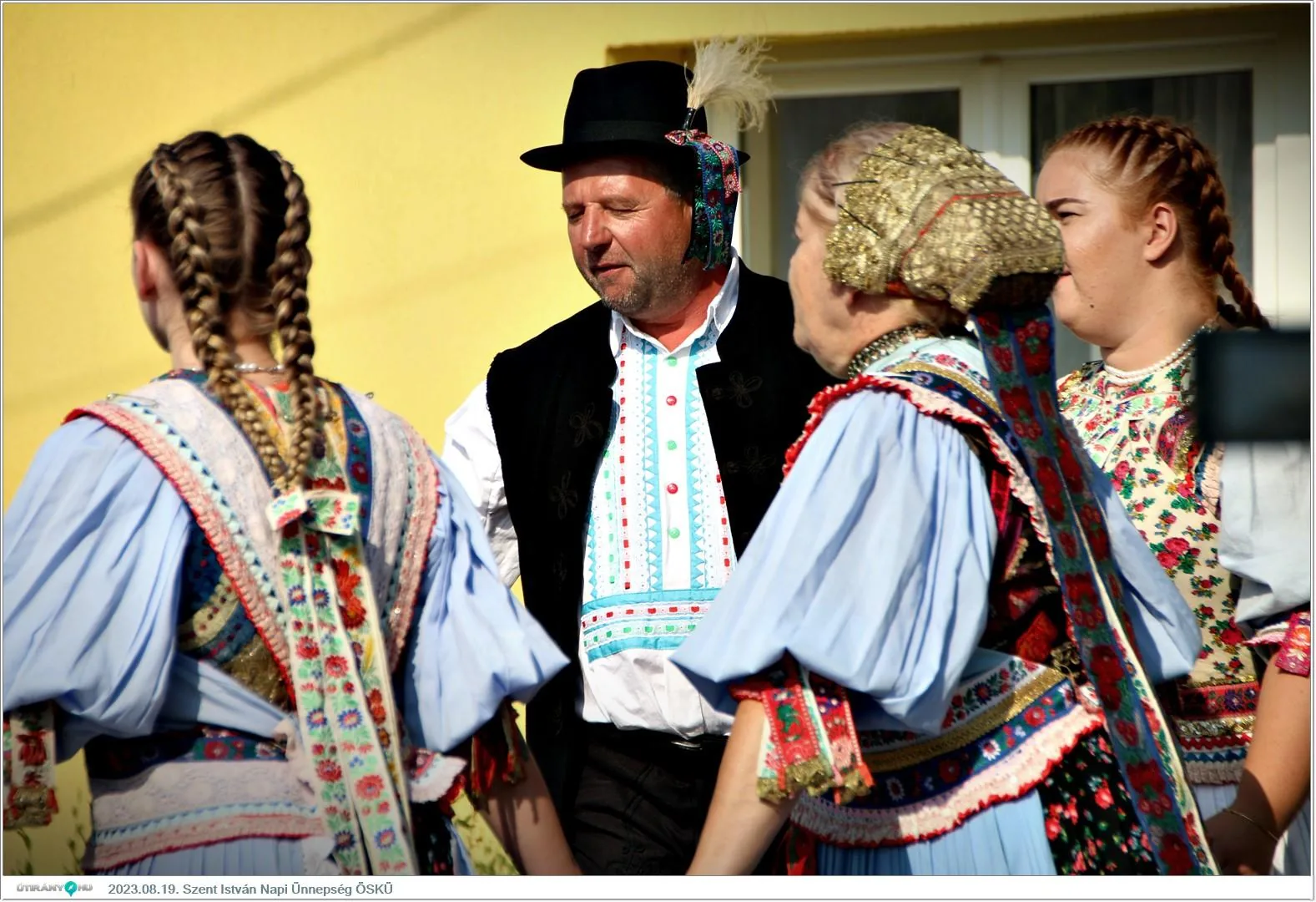 Fotók, Útirány.hu /délután, este /: