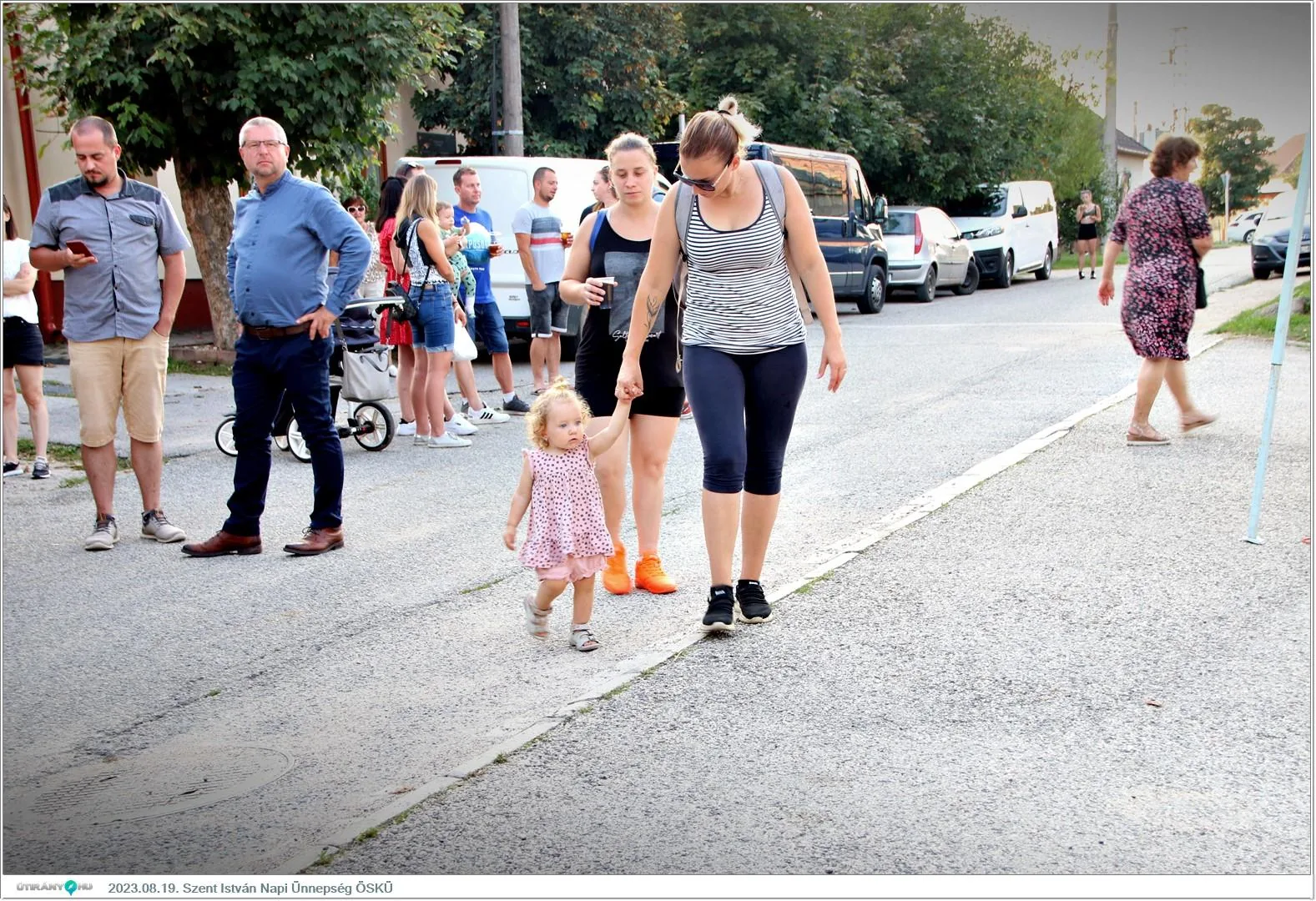 Fotók, Útirány.hu /délután, este /: