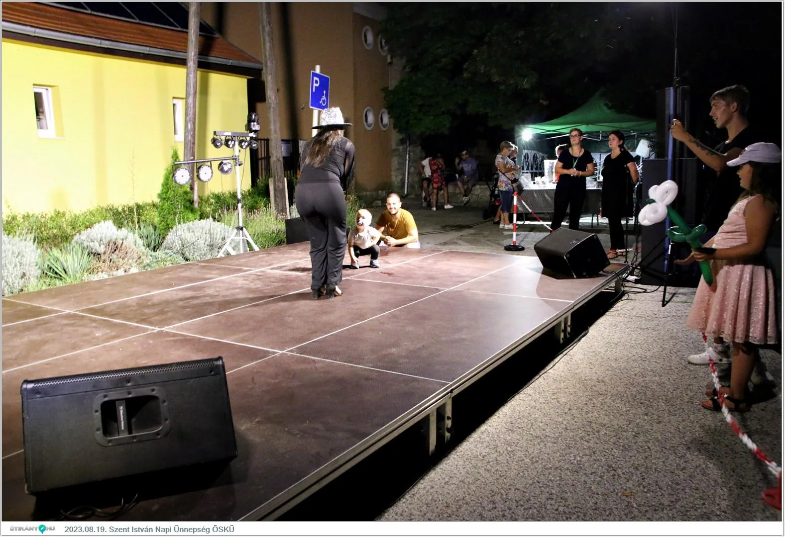 Fotók, Útirány.hu /délután, este /: