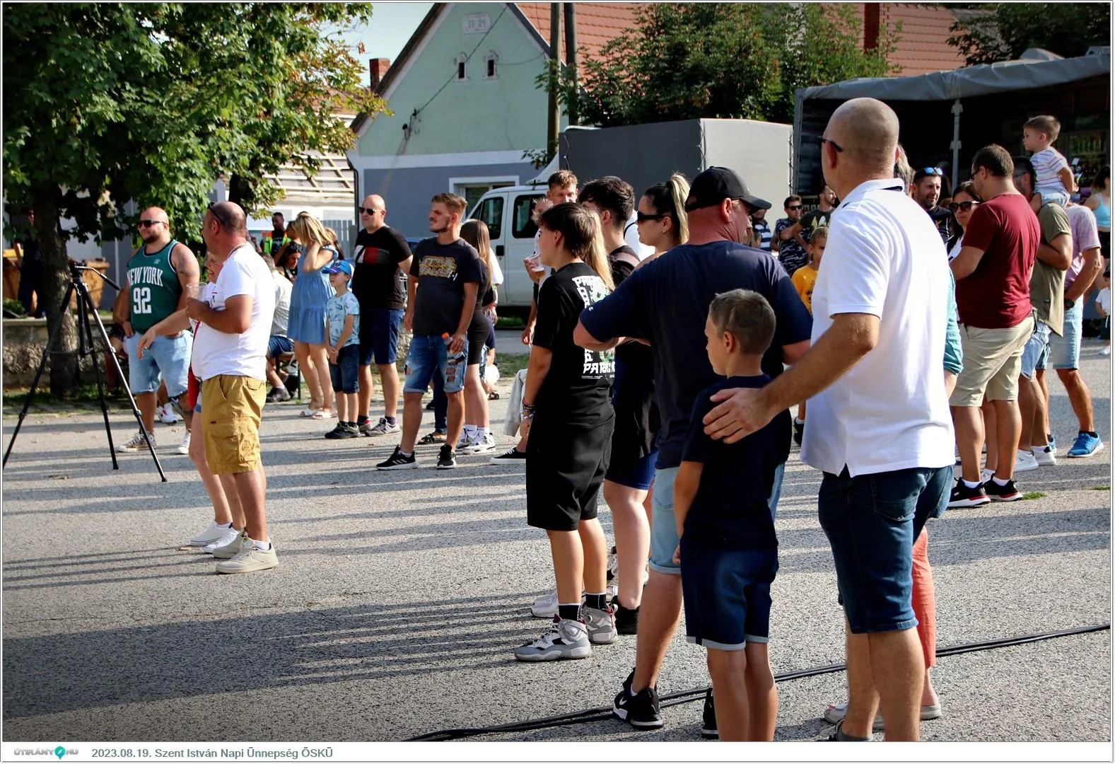 Fotók, Útirány.hu /délután, este /: