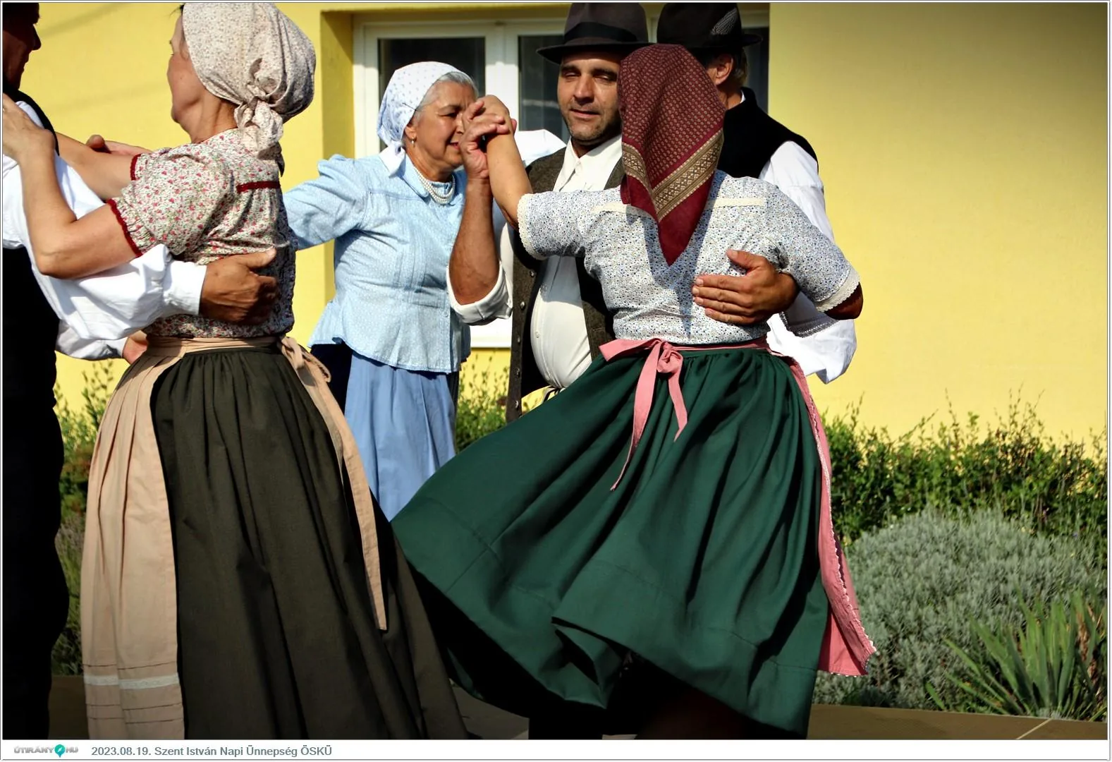 Fotók, Útirány.hu /délután, este /: