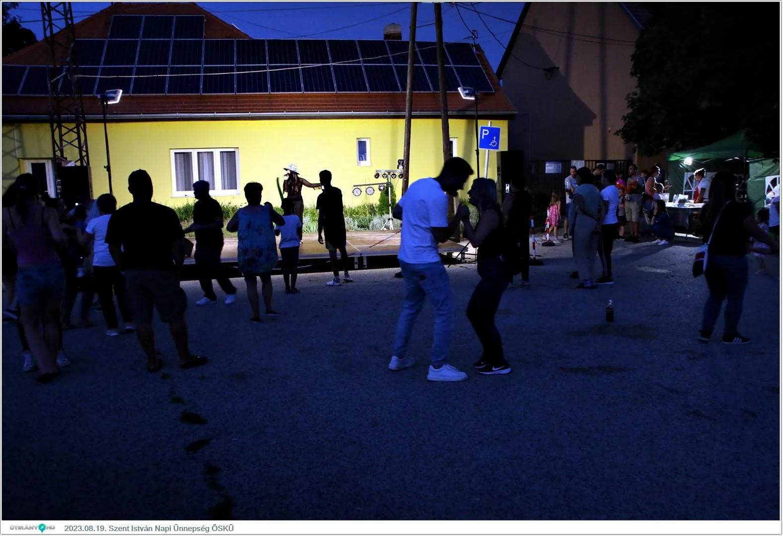 Fotók, Útirány.hu /délután, este /: