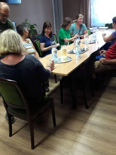 GYÖNGYÖK ÚTJA ÖSKÜN