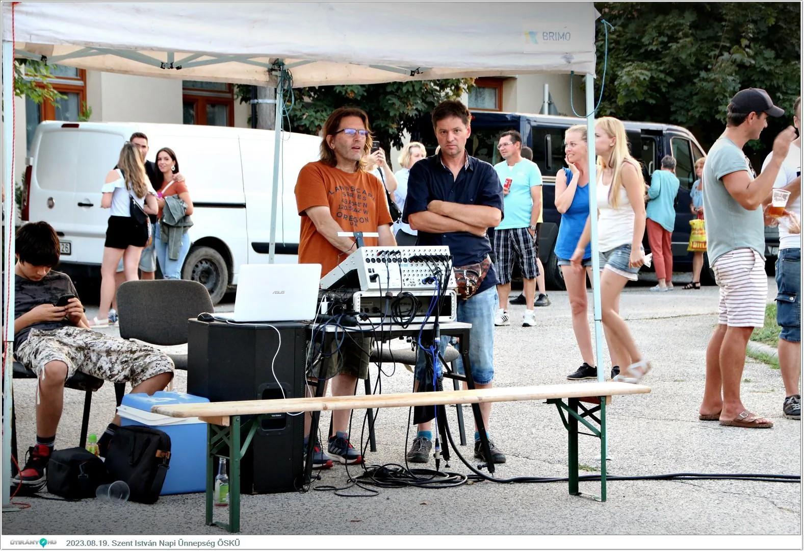 Fotók, Útirány.hu /délután, este /: