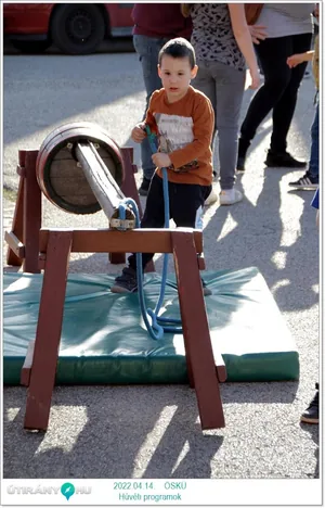 2022.04.14. csütörtöki nap Fotók: Útirány.hu