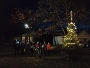 Adventi gyertyagyújtás borítóképe