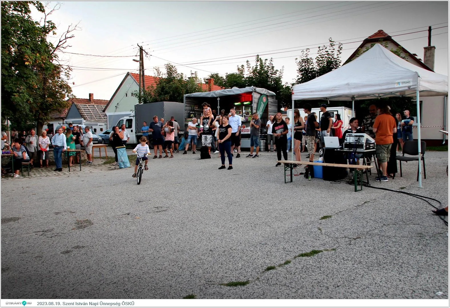 Fotók, Útirány.hu /délután, este /: