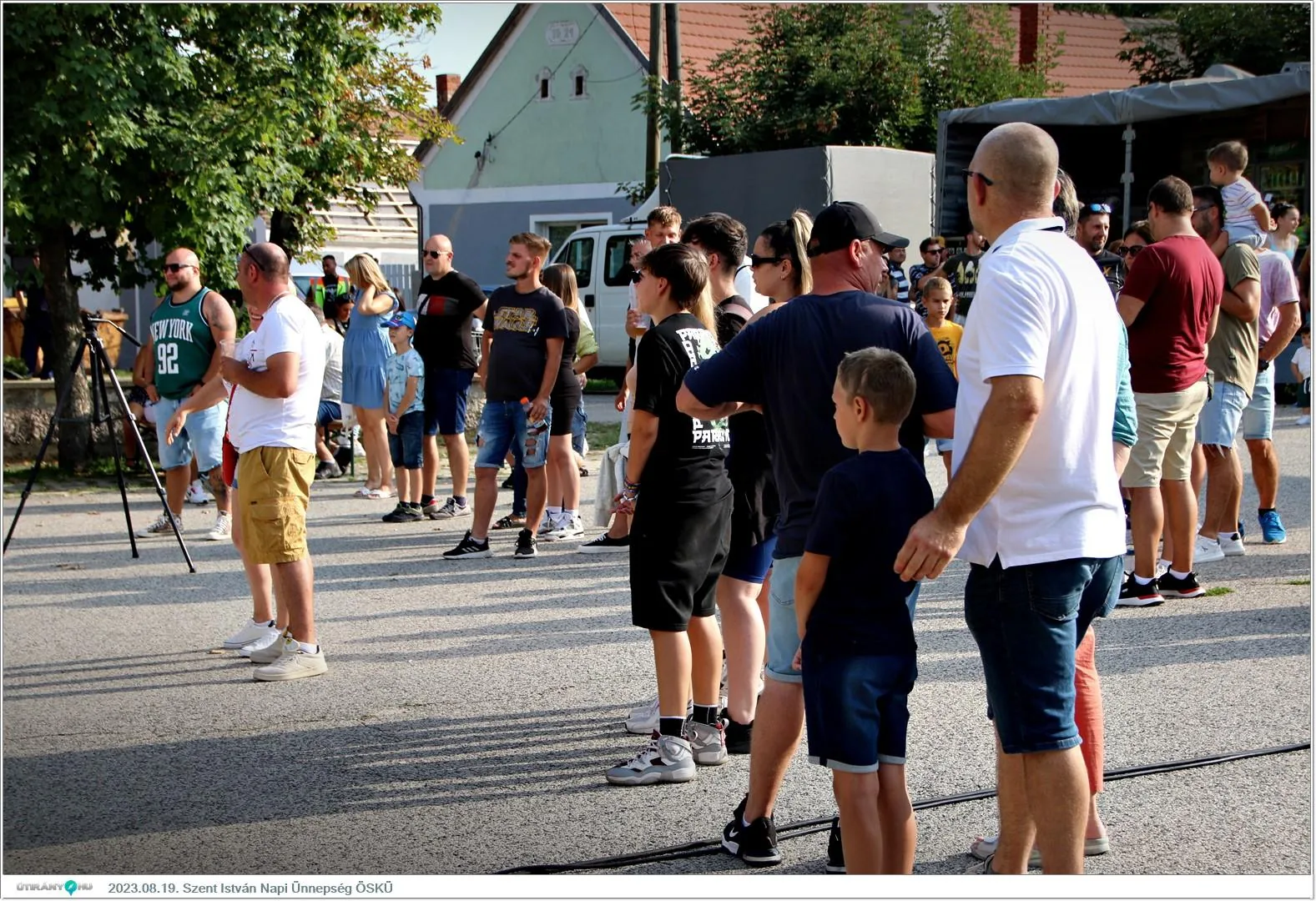 Fotók, Útirány.hu /délután, este /: