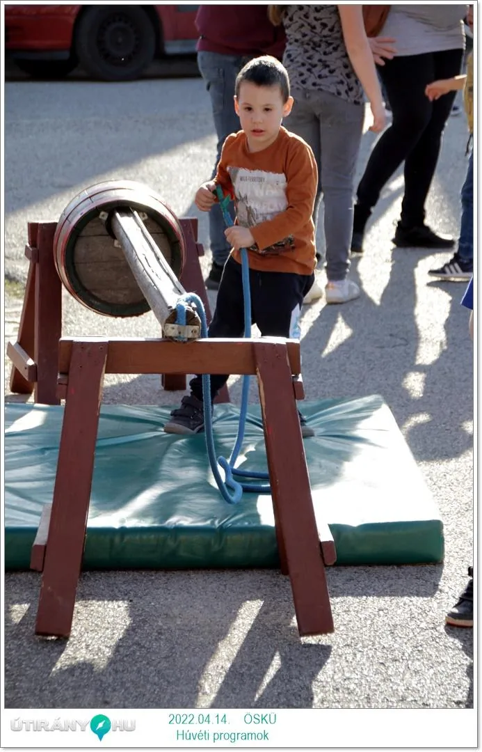 2022.04.14. csütörtöki nap Fotók: Útirány.hu