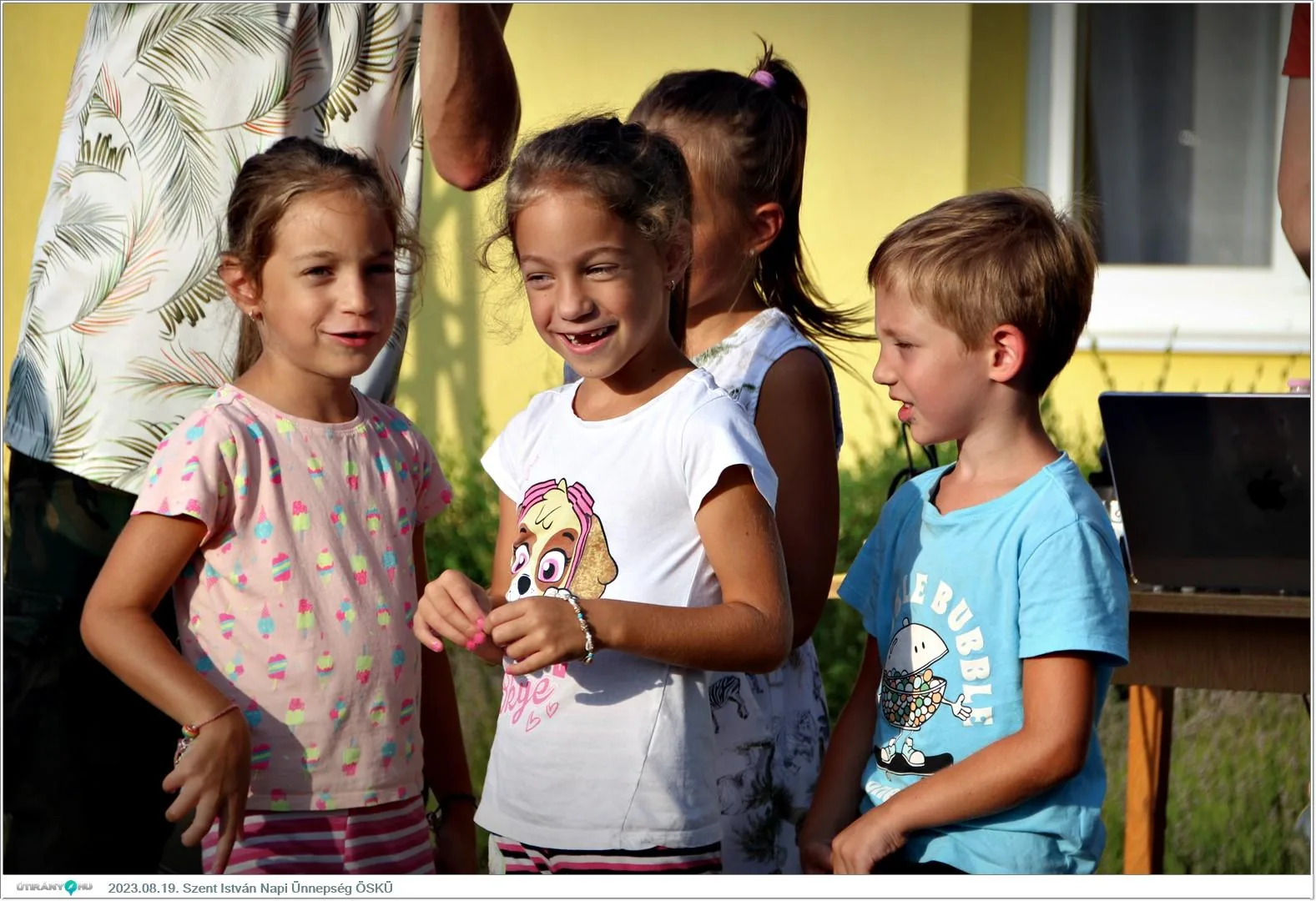 Fotók, Útirány.hu /délután, este /: