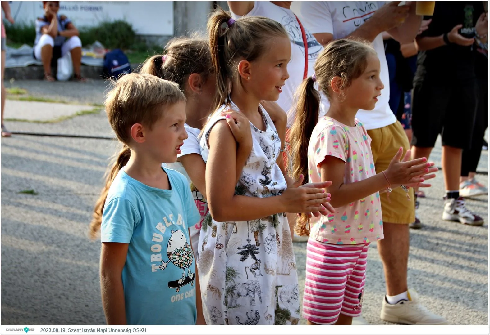 Fotók, Útirány.hu /délután, este /: